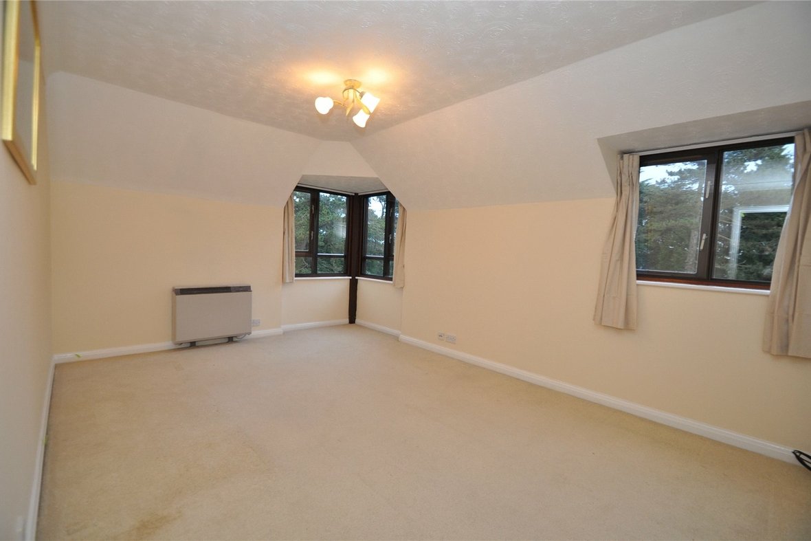 2 Bedroom Apartment Let Agreed in Brooklands Court, Hatfield Road, St Albans - View 5 - Collinson Hall
