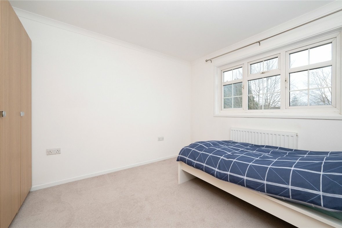 3 Bedroom House Let AgreedHouse Let Agreed in Cell Barnes Lane, St. Albans, Hertfordshire - View 4 - Collinson Hall