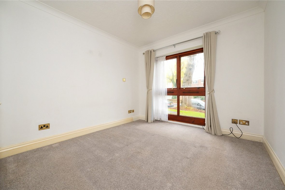 2 Bedroom Apartment Sold Subject to ContractApartment Sold Subject to Contract in Lichfield Place, Lemsford Road, St. Albans - View 7 - Collinson Hall