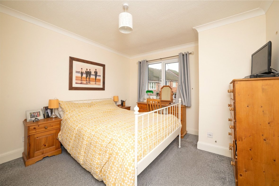 2 Bedroom House LetHouse Let in Millers Rise, St. Albans, Hertfordshire - View 8 - Collinson Hall