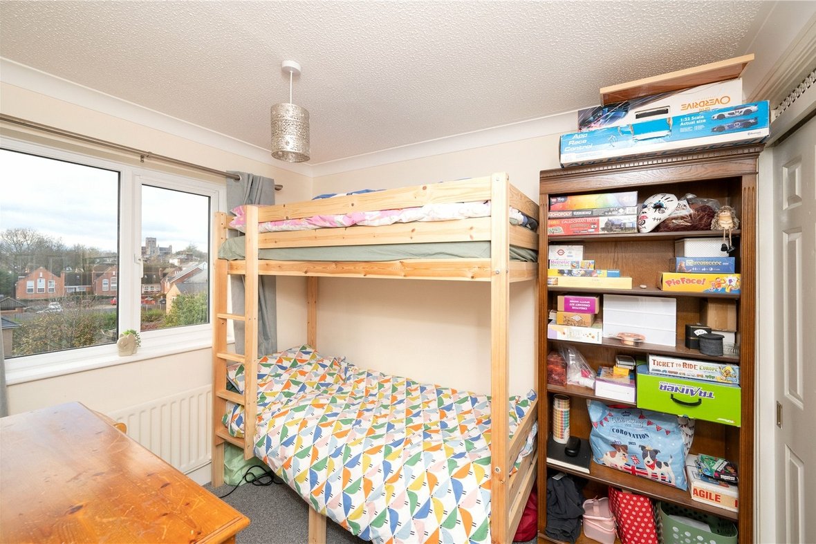 2 Bedroom House LetHouse Let in Millers Rise, St. Albans, Hertfordshire - View 9 - Collinson Hall