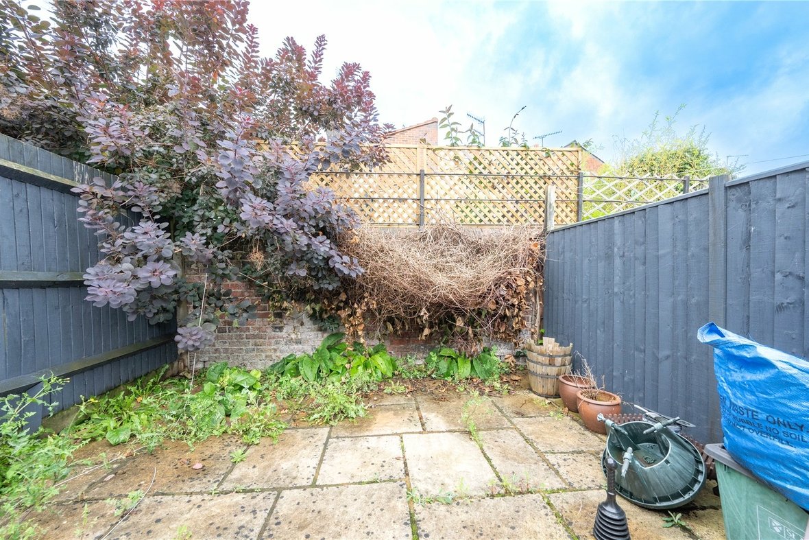 2 Bedroom House For SaleHouse For Sale in Bedford Road, St. Albans, Hertfordshire - View 10 - Collinson Hall