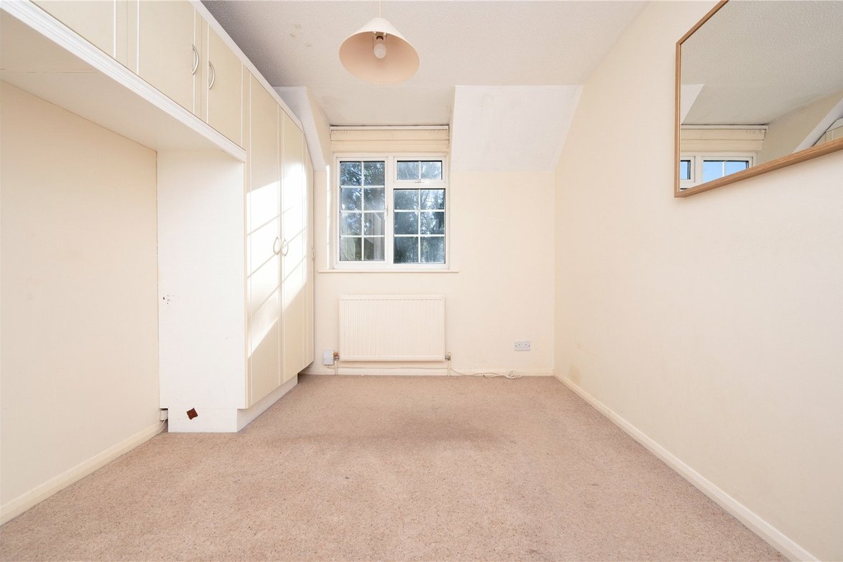 2 Bedroom House New InstructionHouse New Instruction in Wilstone Drive, St. Albans, Hertfordshire - View 8 - Collinson Hall