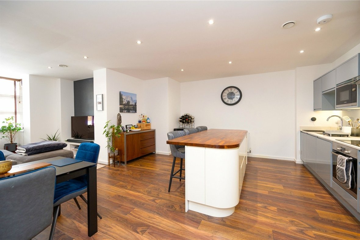 2 Bedroom Apartment New InstructionApartment New Instruction in London Road, St. Albans - View 13 - Collinson Hall