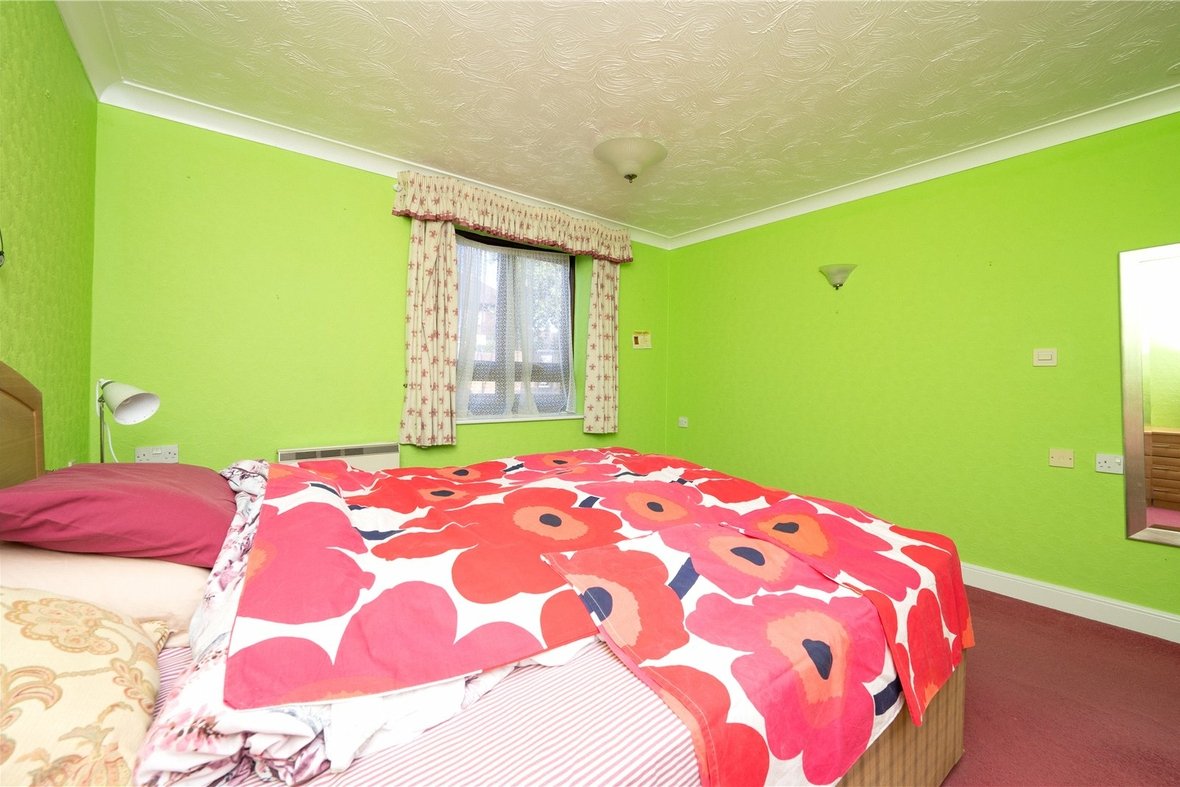1 Bedroom Apartment New InstructionApartment New Instruction in Beaumonds, Upper Marlborough Road, St. Albans - View 8 - Collinson Hall