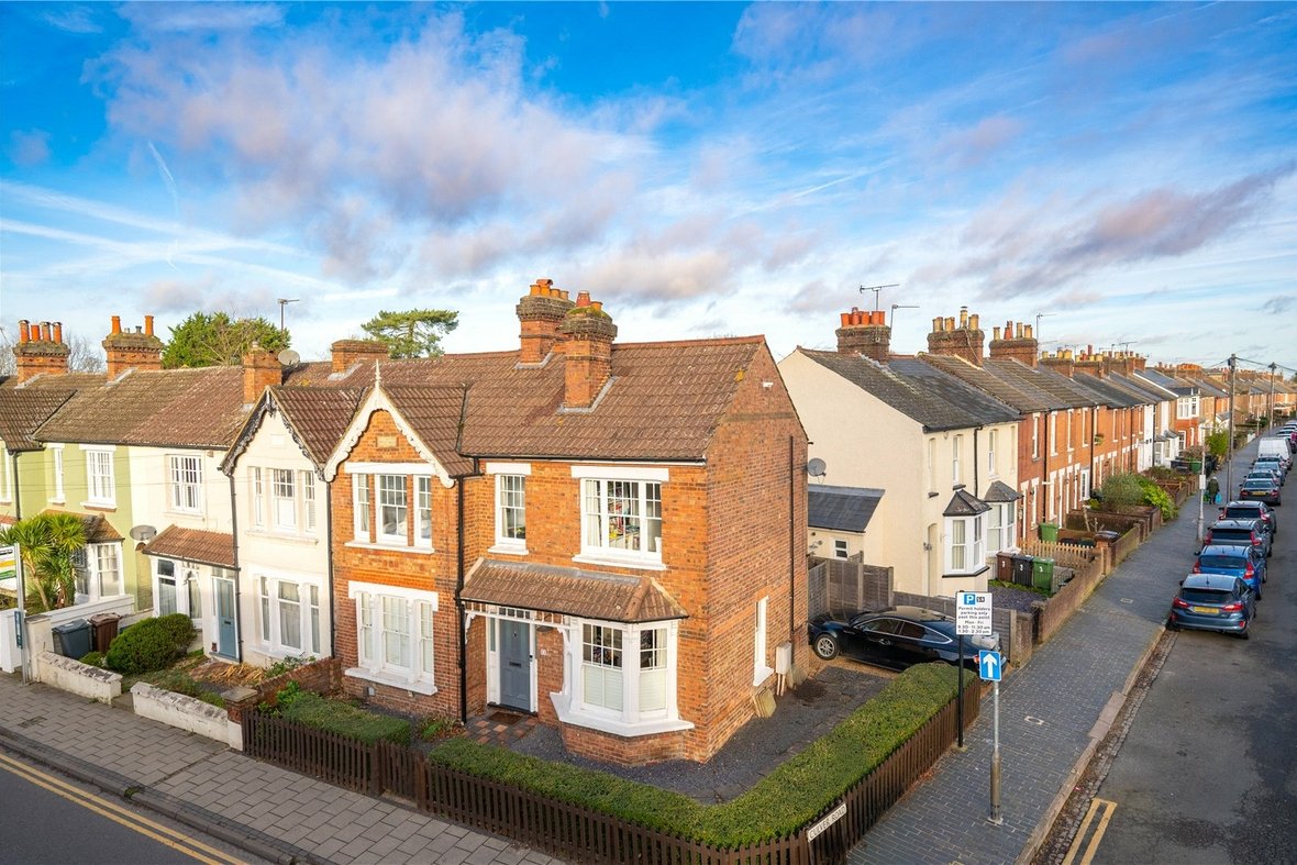 3 Bedroom House Sold Subject to ContractHouse Sold Subject to Contract in Sandpit Lane, St. Albans, Hertfordshire - View 20 - Collinson Hall