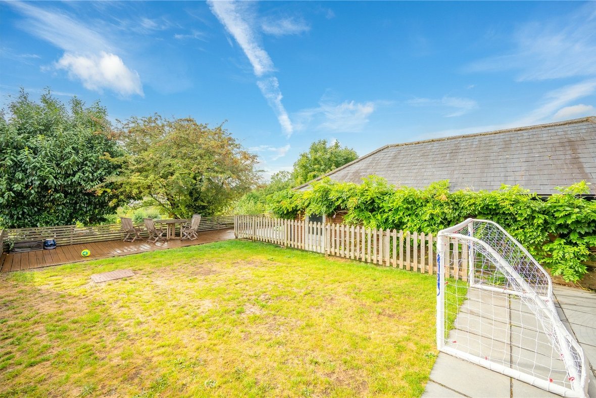 4 Bedroom House For SaleHouse For Sale in Goldsmith Way, St. Albans, Hertfordshire - View 7 - Collinson Hall