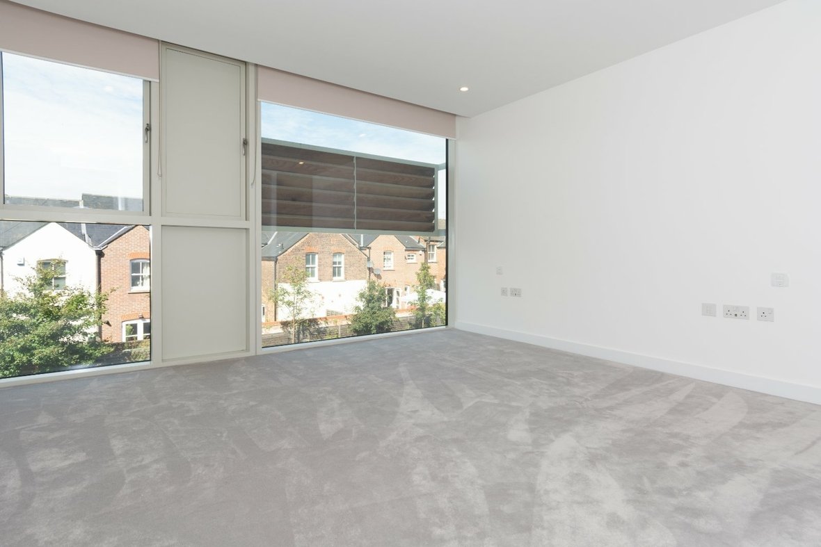 4 Bedroom House Sold Subject to Contract in Gabriel Square, St. Albans - View 14 - Collinson Hall