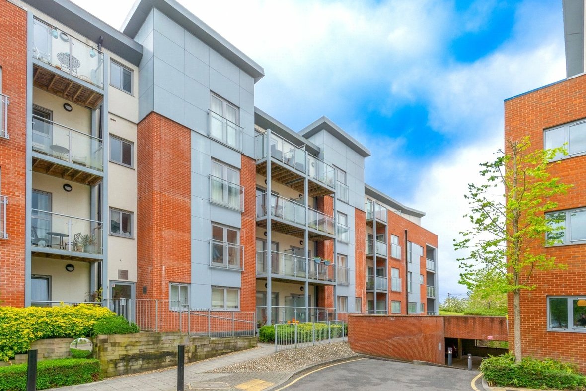 2 Bedroom Apartment To LetApartment To Let in Charrington Place, St. Albans, Hertfordshire - View 9 - Collinson Hall