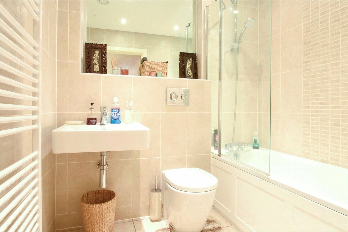 2 Bedroom Apartment To LetApartment To Let in Charrington Place, St. Albans, Hertfordshire - View 5 - Collinson Hall