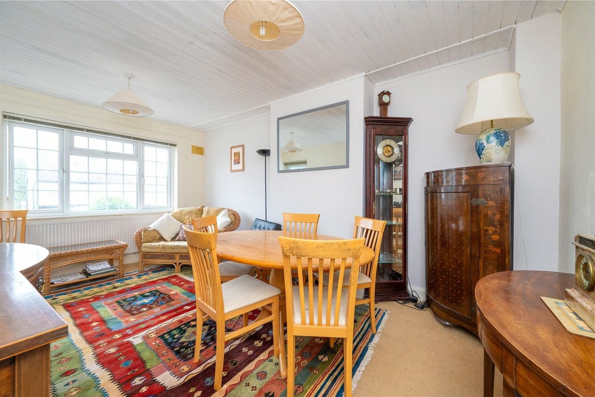 2 Bedroom Maisonette Sold Subject to ContractMaisonette Sold Subject to Contract in Tavistock Avenue, St. Albans, Hertfordshire - View 5 - Collinson Hall