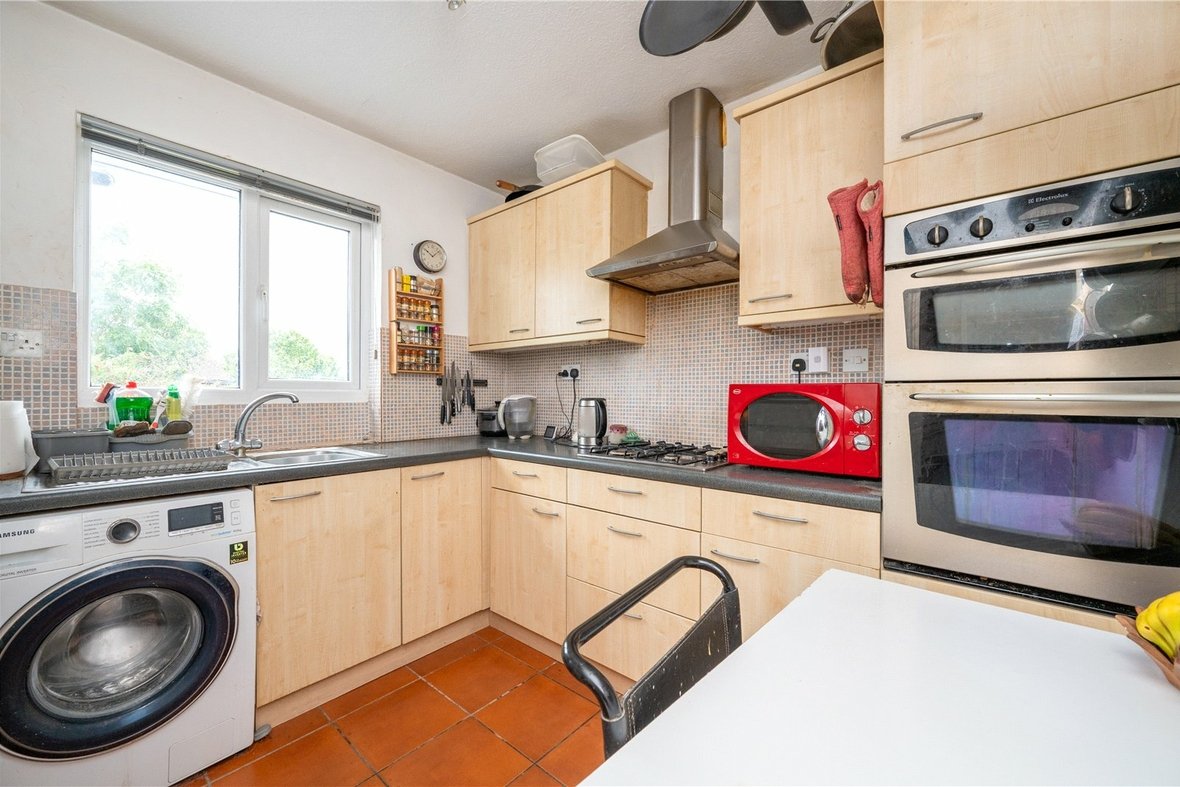 2 Bedroom Maisonette Sold Subject to ContractMaisonette Sold Subject to Contract in Tavistock Avenue, St. Albans, Hertfordshire - View 7 - Collinson Hall