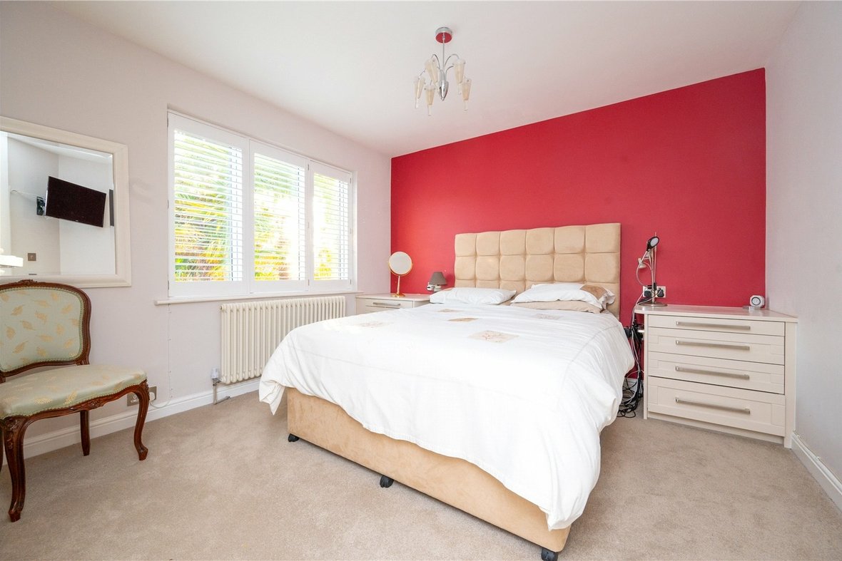 4 Bedroom House New InstructionHouse New Instruction in South Riding, Bricket Wood, St. Albans - View 8 - Collinson Hall