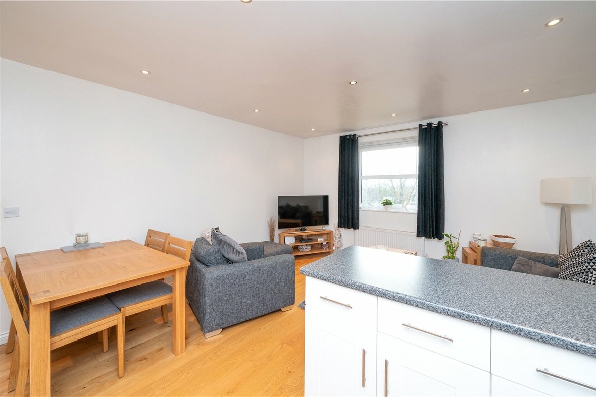 2 Bedroom Apartment For SaleApartment For Sale in Russet Drive, St. Albans, Hertfordshire - View 5 - Collinson Hall