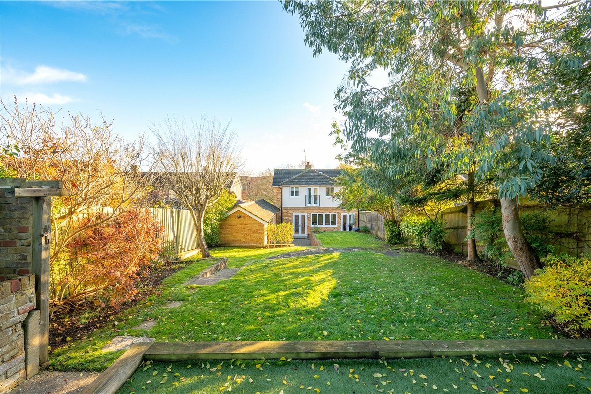 4 Bedroom House For SaleHouse For Sale in Sandpit Lane, St. Albans, Hertfordshire - View 12 - Collinson Hall