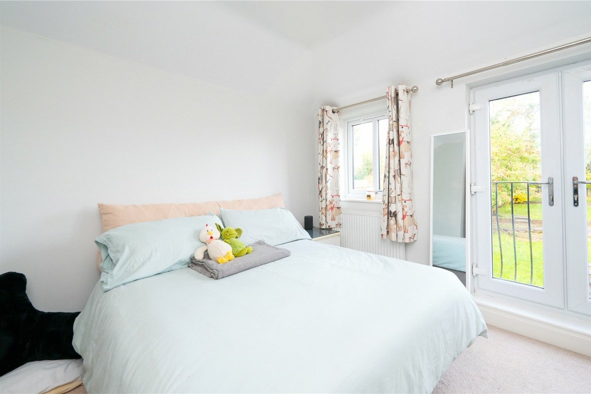 4 Bedroom House For SaleHouse For Sale in Sandpit Lane, St. Albans, Hertfordshire - View 7 - Collinson Hall