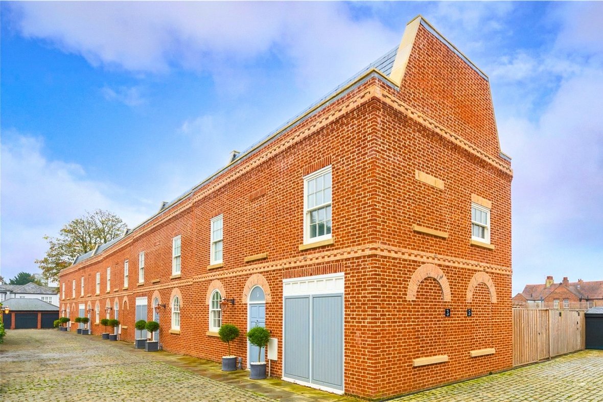 3 Bedroom House New InstructionHouse New Instruction in Bowgate Mews, St. Peters Close, St. Albans - View 1 - Collinson Hall