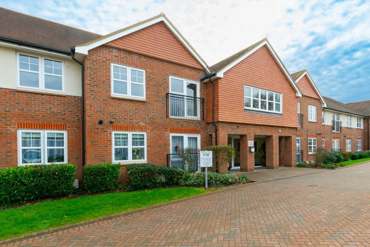 2 Bedroom Apartment For SaleApartment For Sale in Wordsworth Close, Kings Park, St. Albans - View 16 - Collinson Hall