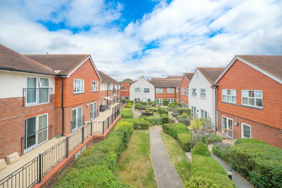 2 Bedroom Apartment For SaleApartment For Sale in Wordsworth Close, Kings Park, St. Albans - View 6 - Collinson Hall