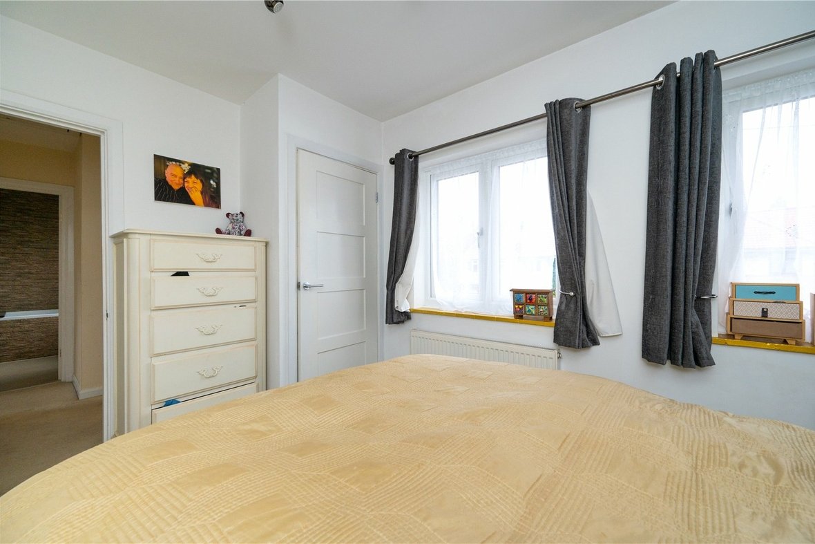 3 Bedroom House New InstructionHouse New Instruction in Springfield Road, Smallford, St. Albans - View 13 - Collinson Hall