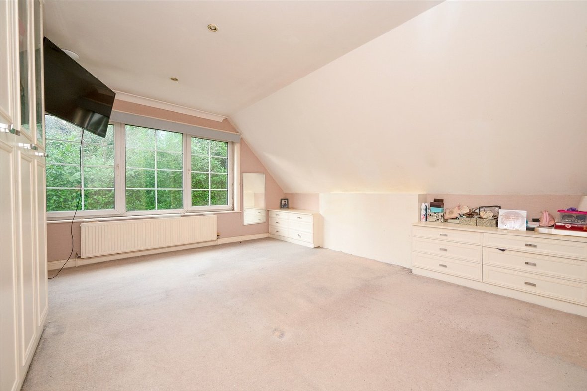 5 Bedroom House New InstructionHouse New Instruction in Aspen Close, Bricket Wood, St. Albans - View 6 - Collinson Hall