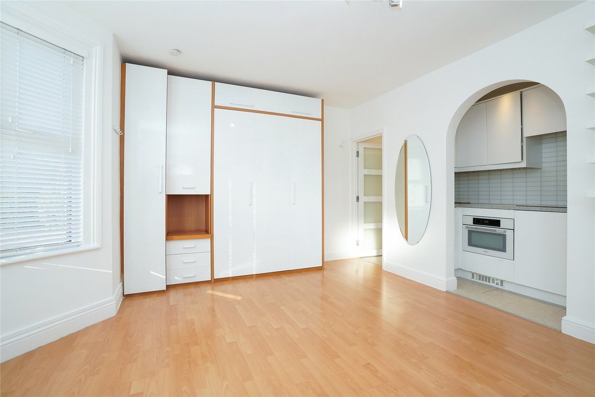 Apartment New Instruction in Cambridge Road, St. Albans, Hertfordshire - View 2 - Collinson Hall