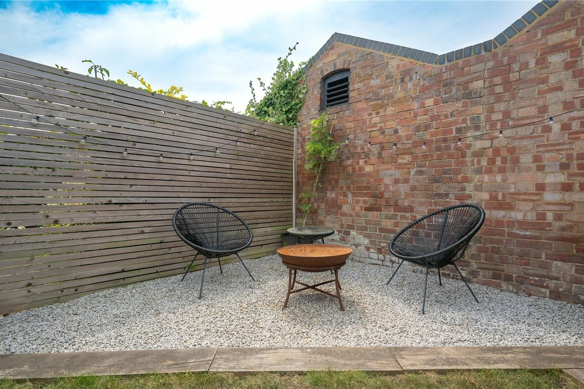 3 Bedroom House Sold Subject to ContractHouse Sold Subject to Contract in Cavendish Road, St. Albans, Hertfordshire - View 7 - Collinson Hall