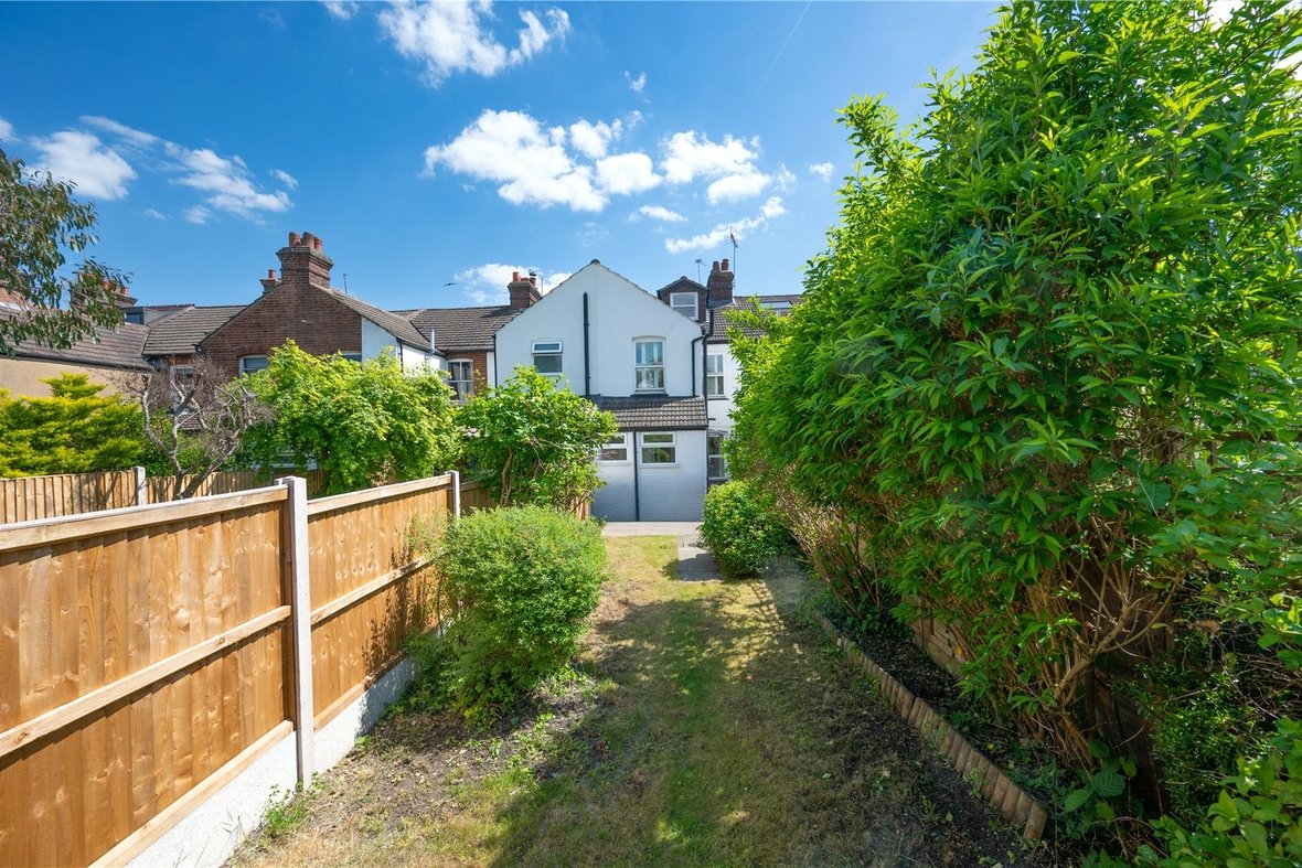 3 Bedroom House For SaleHouse For Sale in Warwick Road, St. Albans, Hertfordshire - View 5 - Collinson Hall