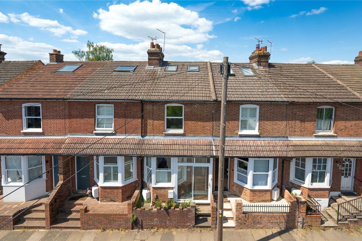 3 Bedroom House For SaleHouse For Sale in Warwick Road, St. Albans, Hertfordshire - View 1 - Collinson Hall