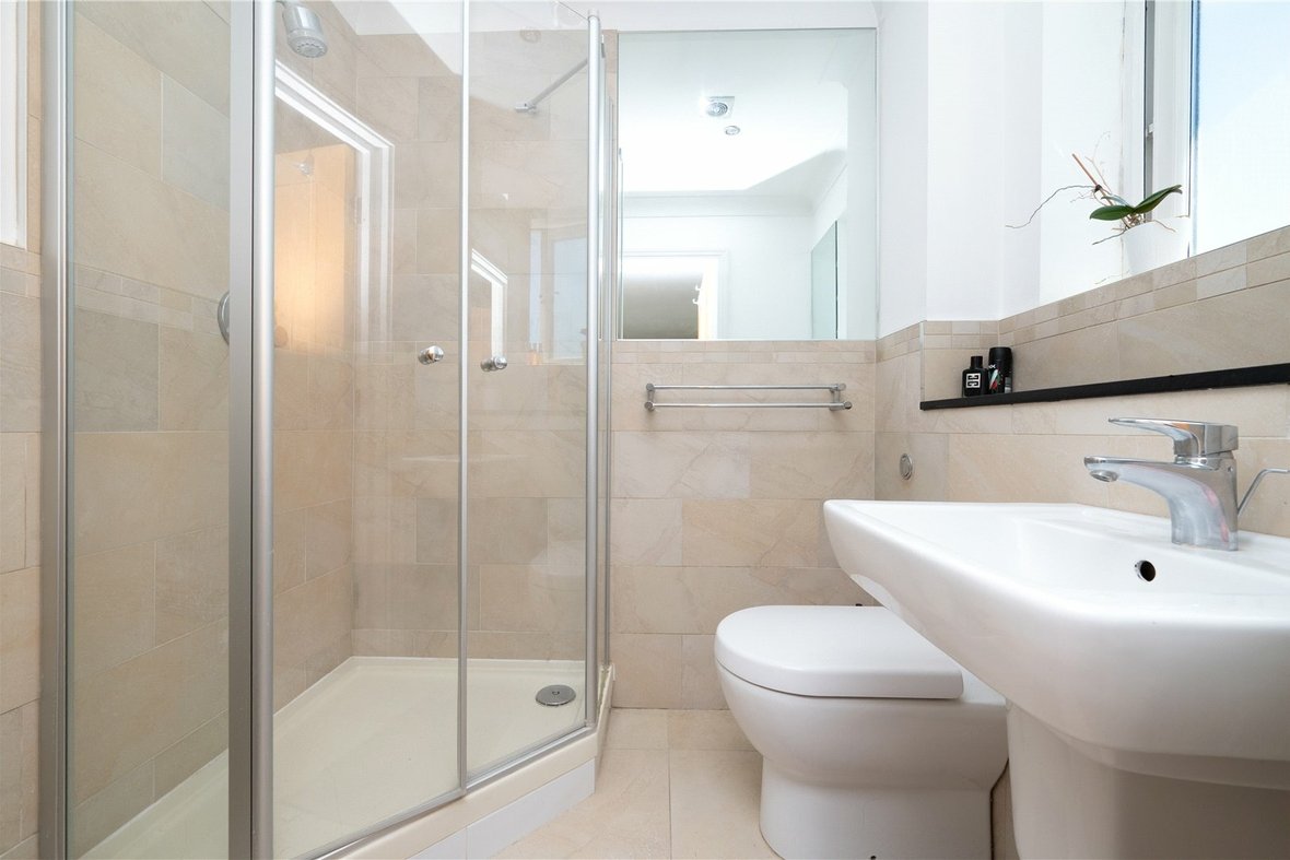4 Bedroom House For SaleHouse For Sale in Watford Road, Chiswell Green, St Albans - View 7 - Collinson Hall
