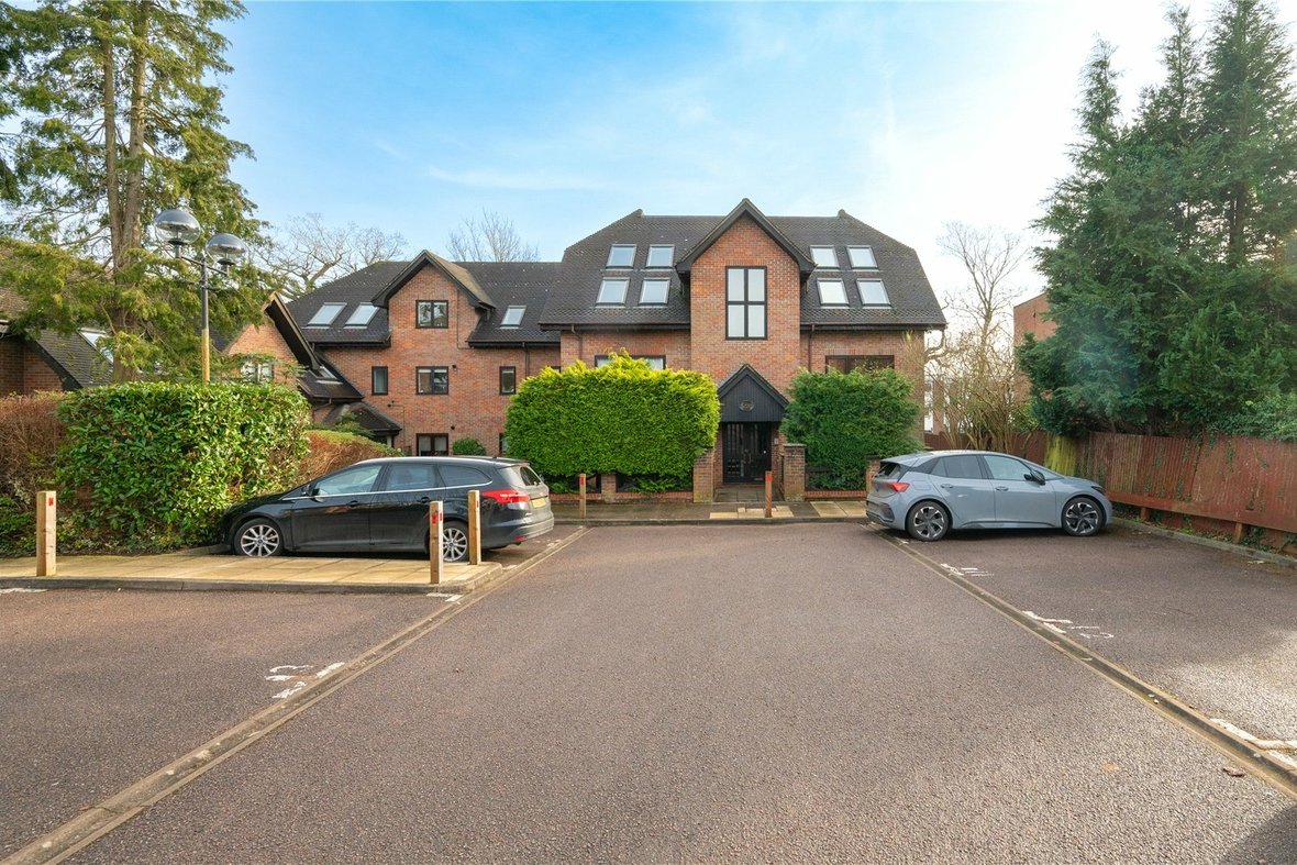 2 Bedroom Apartment New InstructionApartment New Instruction in Lichfield Place, Lemsford Road, St. Albans - View 9 - Collinson Hall