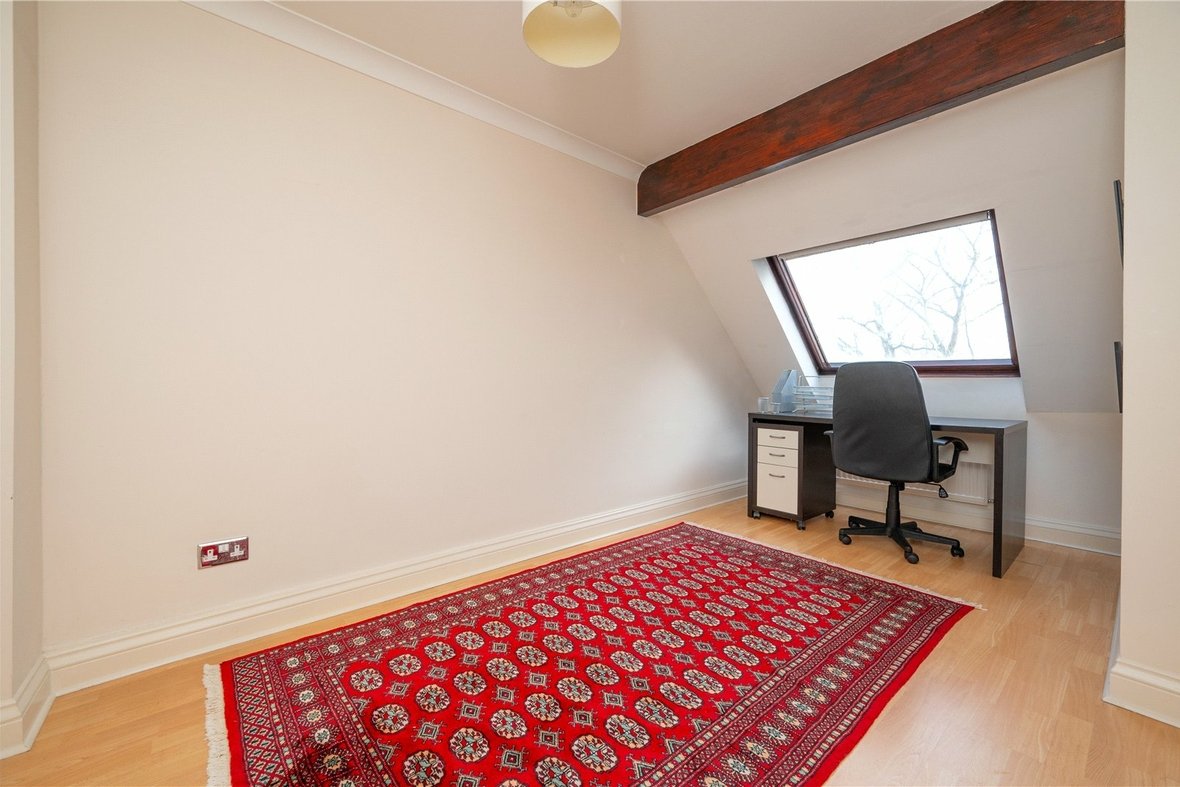 2 Bedroom Apartment New InstructionApartment New Instruction in Lichfield Place, Lemsford Road, St. Albans - View 10 - Collinson Hall