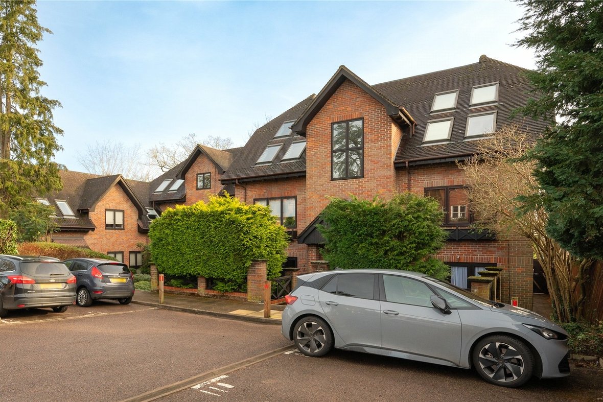 2 Bedroom Apartment New InstructionApartment New Instruction in Lichfield Place, Lemsford Road, St. Albans - View 14 - Collinson Hall