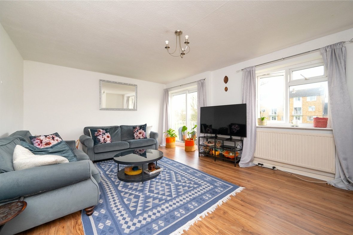 3 Bedroom Maisonette Sold Subject to ContractMaisonette Sold Subject to Contract in The Ridgeway, St. Albans, Hertfordshire - View 9 - Collinson Hall