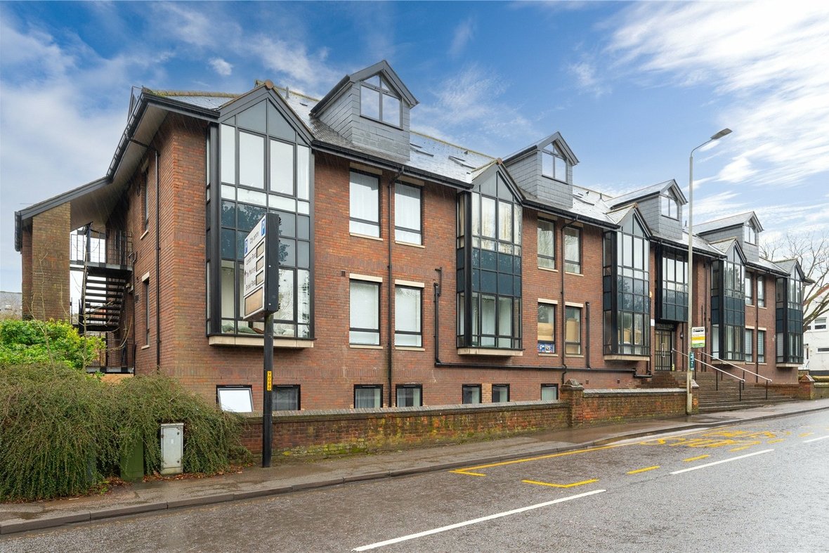 1 Bedroom Apartment New InstructionApartment New Instruction in Hatfield Road, St. Albans, Hertfordshire - View 11 - Collinson Hall