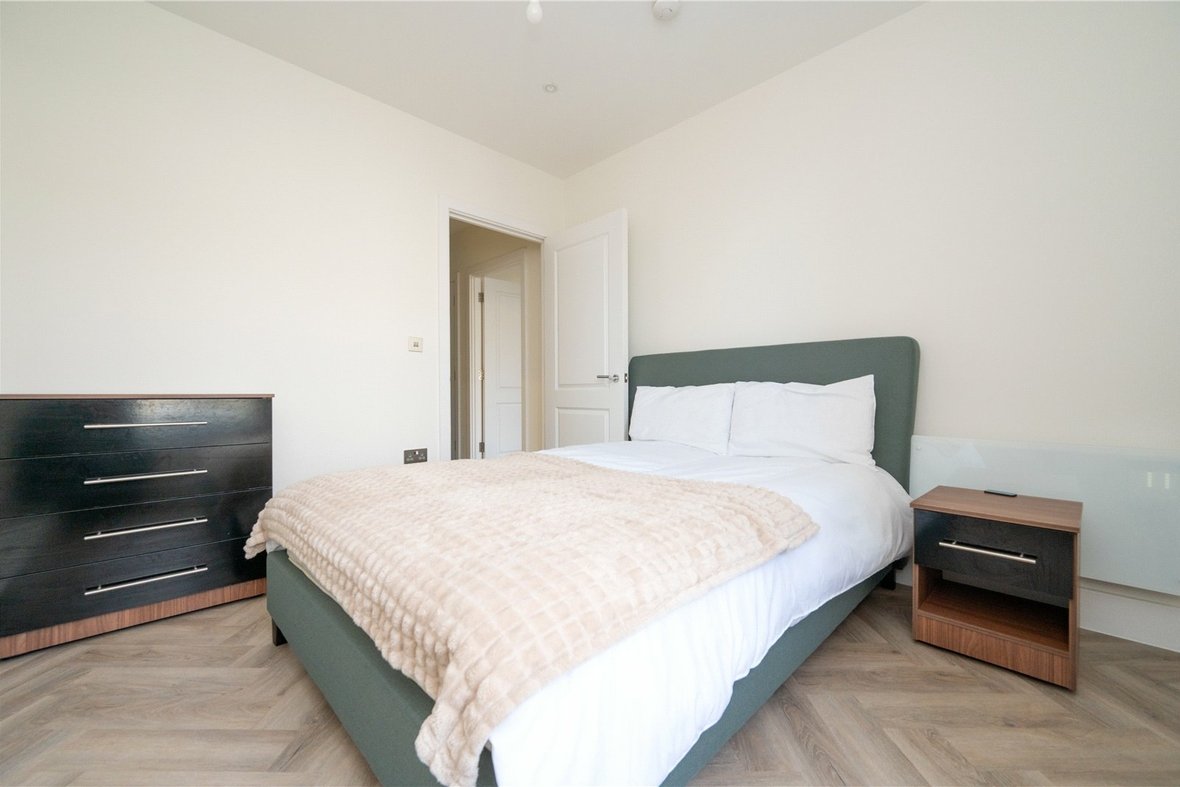 1 Bedroom Apartment New InstructionApartment New Instruction in Hatfield Road, St. Albans, Hertfordshire - View 4 - Collinson Hall