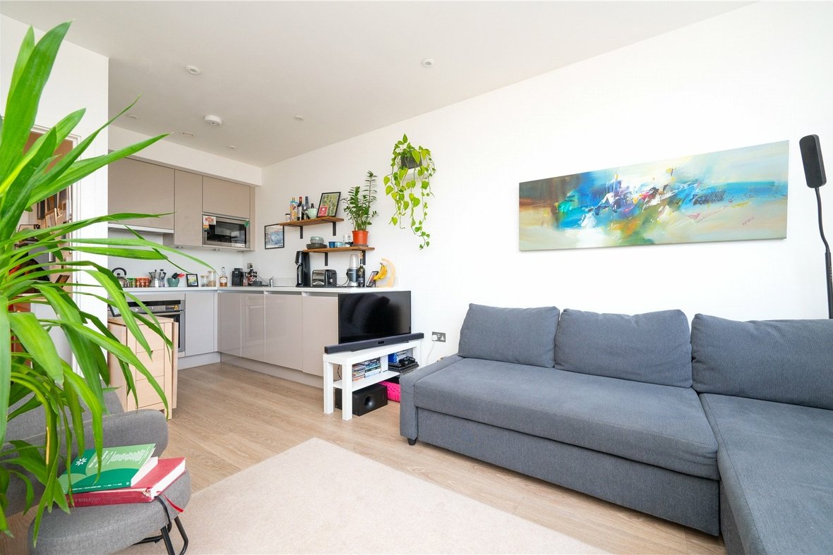 1 Bedroom Apartment New InstructionApartment New Instruction in Ridgmont Road, St. Albans - View 2 - Collinson Hall