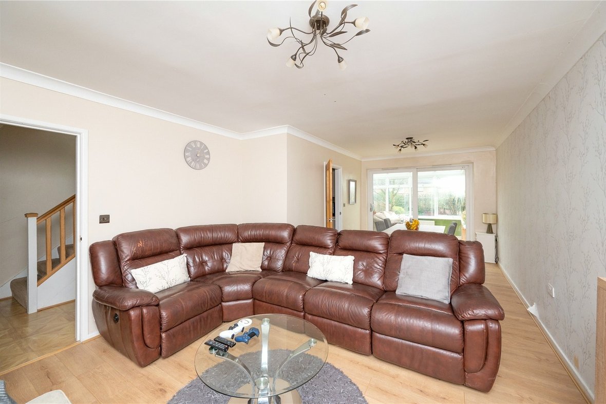 4 Bedroom  New Instruction New Instruction in Field View Rise, Bricket Wood, St. Albans - View 16 - Collinson Hall