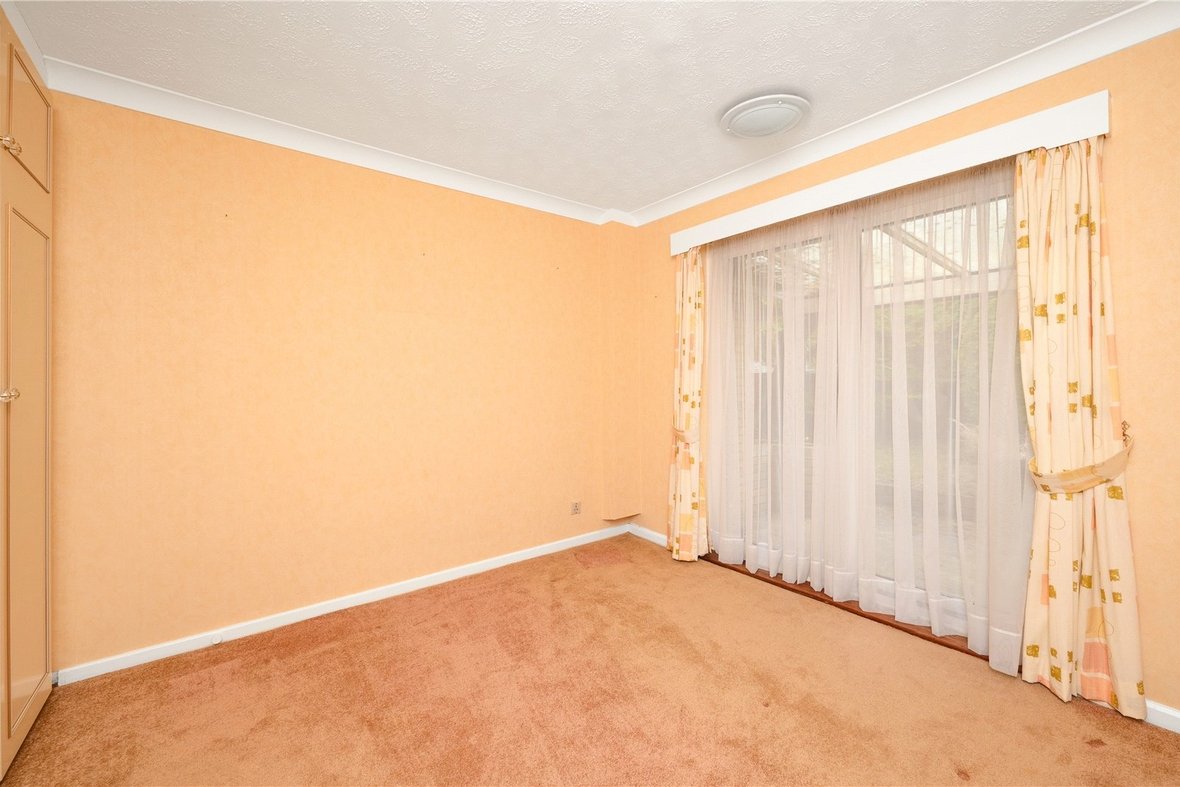 2 Bedroom Bungalow New InstructionBungalow New Instruction in Swans Close, St. Albans, Hertfordshire - View 11 - Collinson Hall