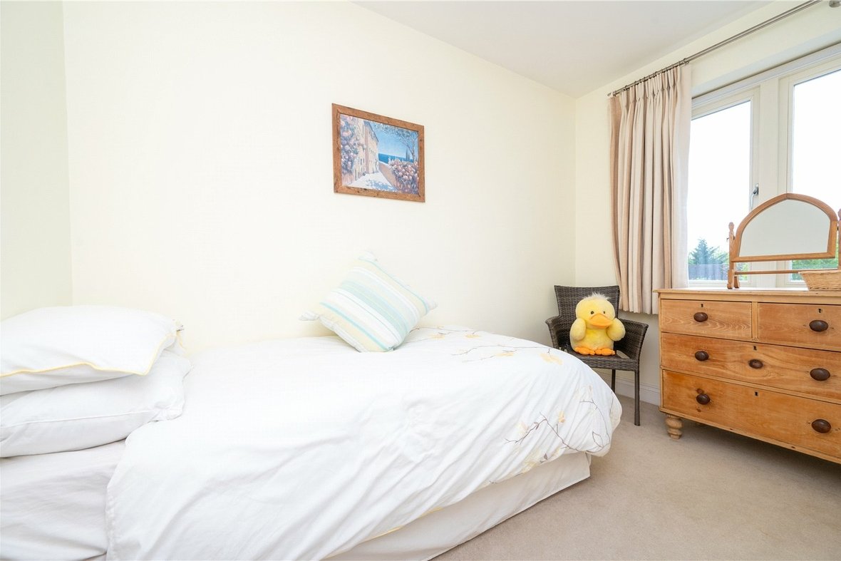 5 Bedroom House Sold Subject to ContractHouse Sold Subject to Contract in Beaumont Avenue, St. Albans, Hertfordshire - View 15 - Collinson Hall