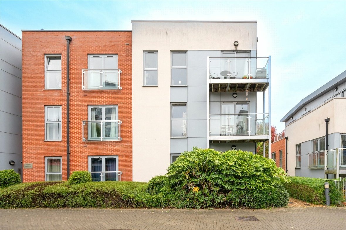 2 Bedroom Apartment For SaleApartment For Sale in Charrington Place, St. Albans, Hertfordshire - View 12 - Collinson Hall