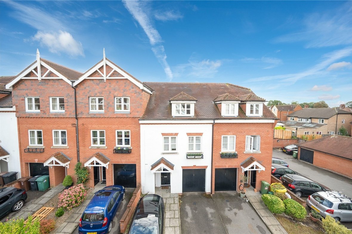 3 Bedroom House Sold Subject to ContractHouse Sold Subject to Contract in Pegasus Place, St. Albans, Hertfordshire - View 16 - Collinson Hall