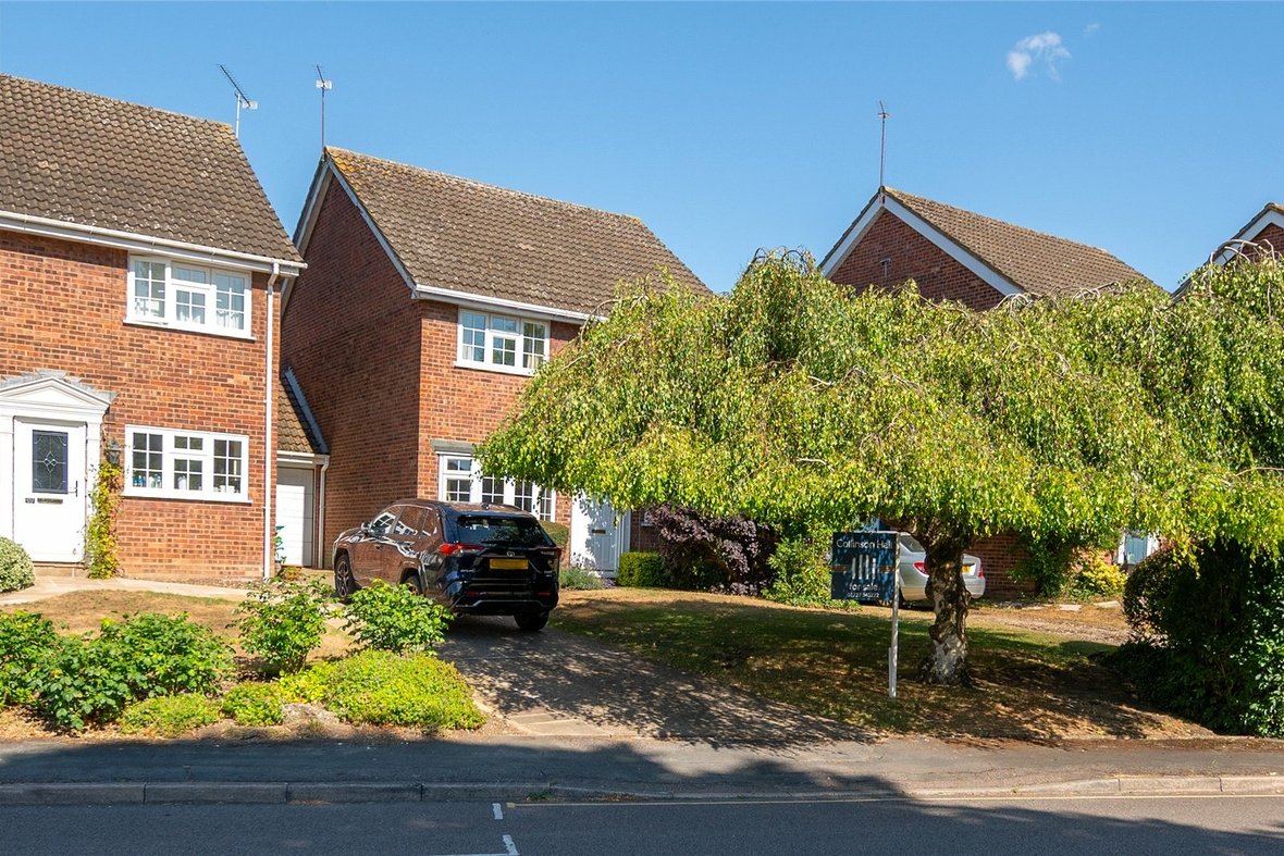 4 Bedroom House For SaleHouse For Sale in Camlet Way, St. Albans, Hertfordshire - View 1 - Collinson Hall