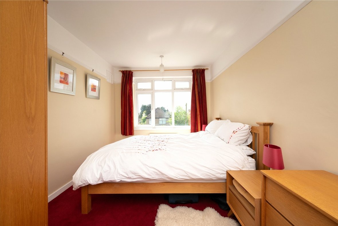 4 Bedroom House For SaleHouse For Sale in Green Lane, St. Albans, Hertfordshire - View 13 - Collinson Hall