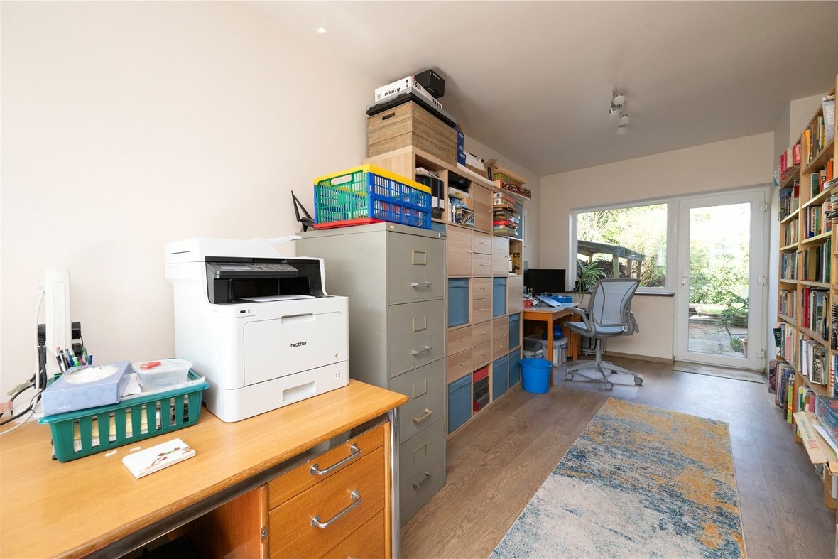 4 Bedroom House For SaleHouse For Sale in Green Lane, St. Albans, Hertfordshire - View 16 - Collinson Hall