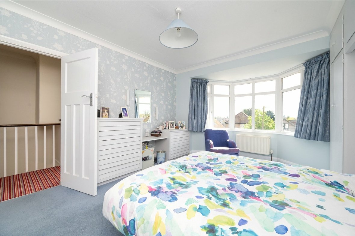 4 Bedroom House For SaleHouse For Sale in Green Lane, St. Albans, Hertfordshire - View 9 - Collinson Hall