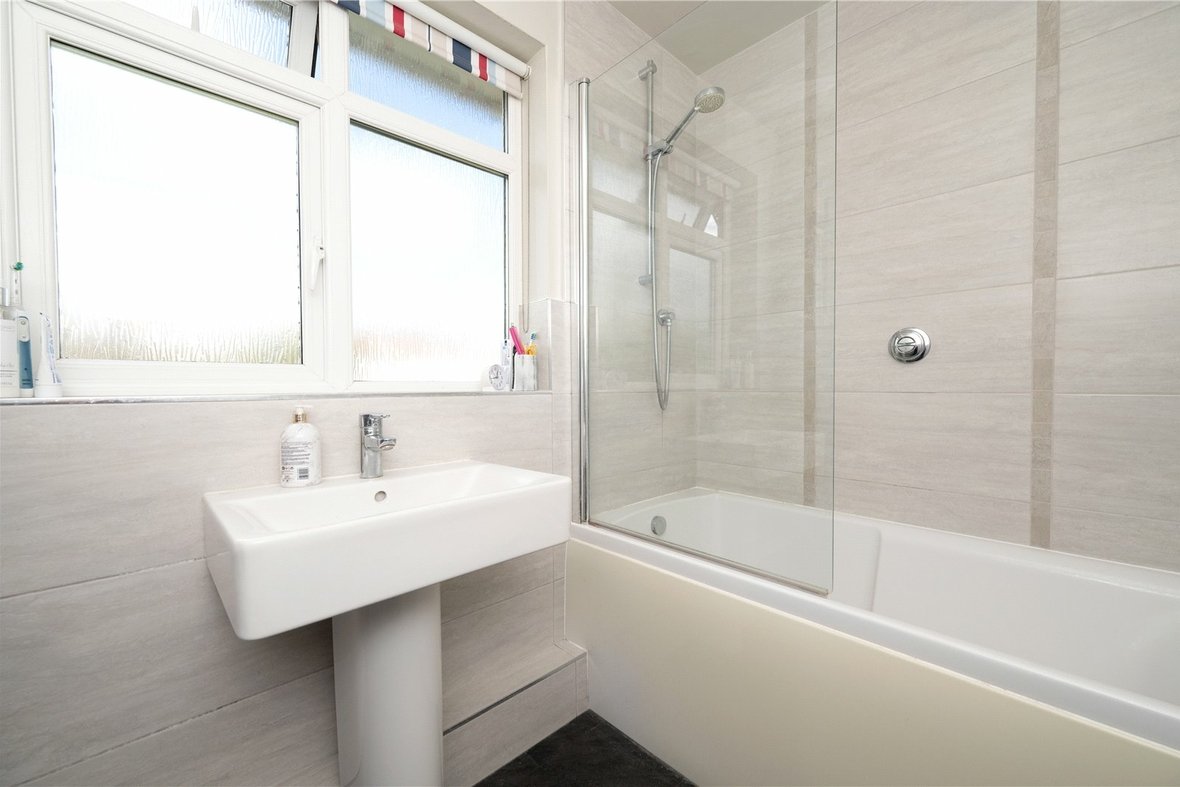 4 Bedroom House For SaleHouse For Sale in Green Lane, St. Albans, Hertfordshire - View 11 - Collinson Hall