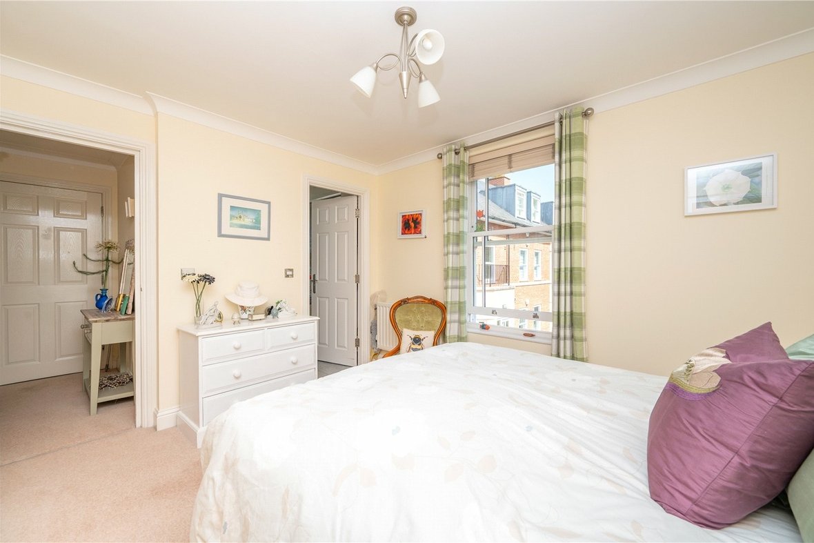 2 Bedroom Apartment New InstructionApartment New Instruction in Holywell Hill, St. Albans, Hertfordshire - View 6 - Collinson Hall