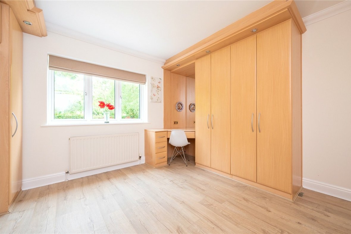 3 Bedroom Bungalow New InstructionBungalow New Instruction in Heracles Close, Park Street, St. Albans - View 8 - Collinson Hall