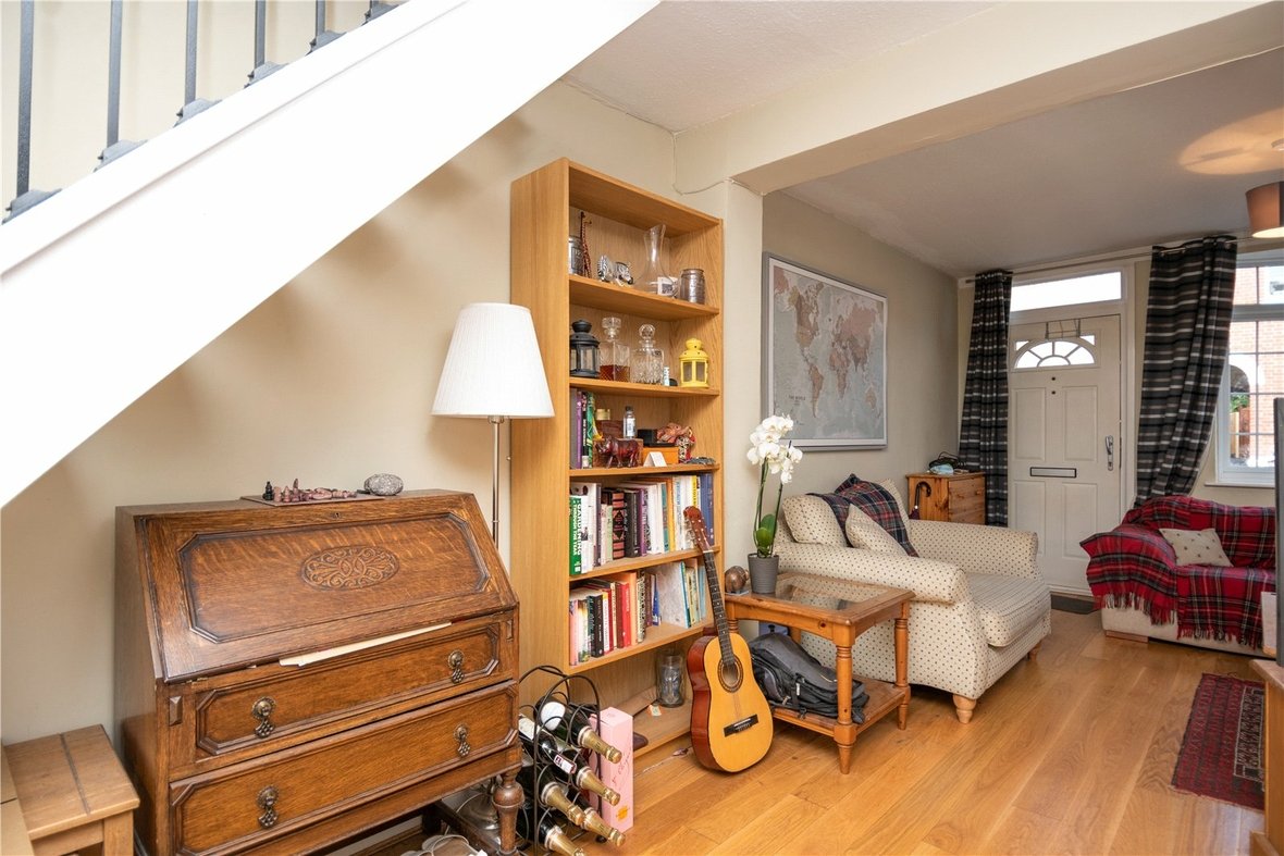 2 Bedroom House For Sale in Upper Heath Road, St. Albans - View 8 - Collinson Hall